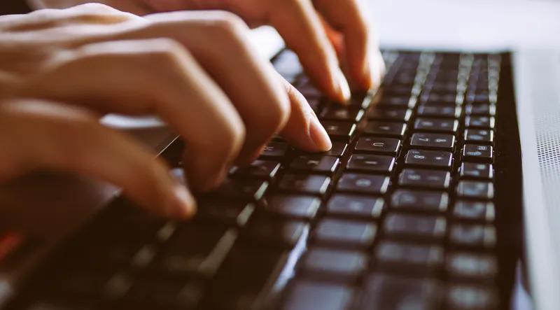 腾讯因章被骗，“真人假章”和“假人真章”签合同，效力如何认定