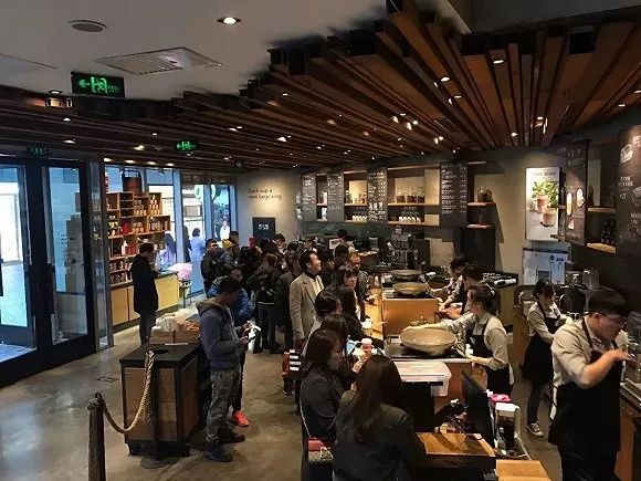 自助冰激凌机实测一天收益,冰淇淋自助机盈利情况如何