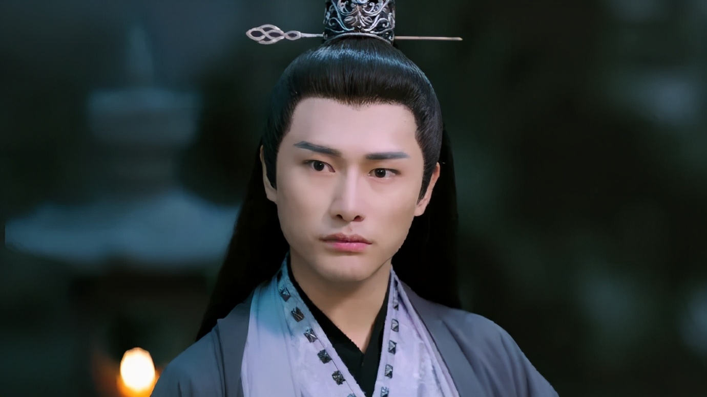 郭小四简介,霸总养成小奶狗