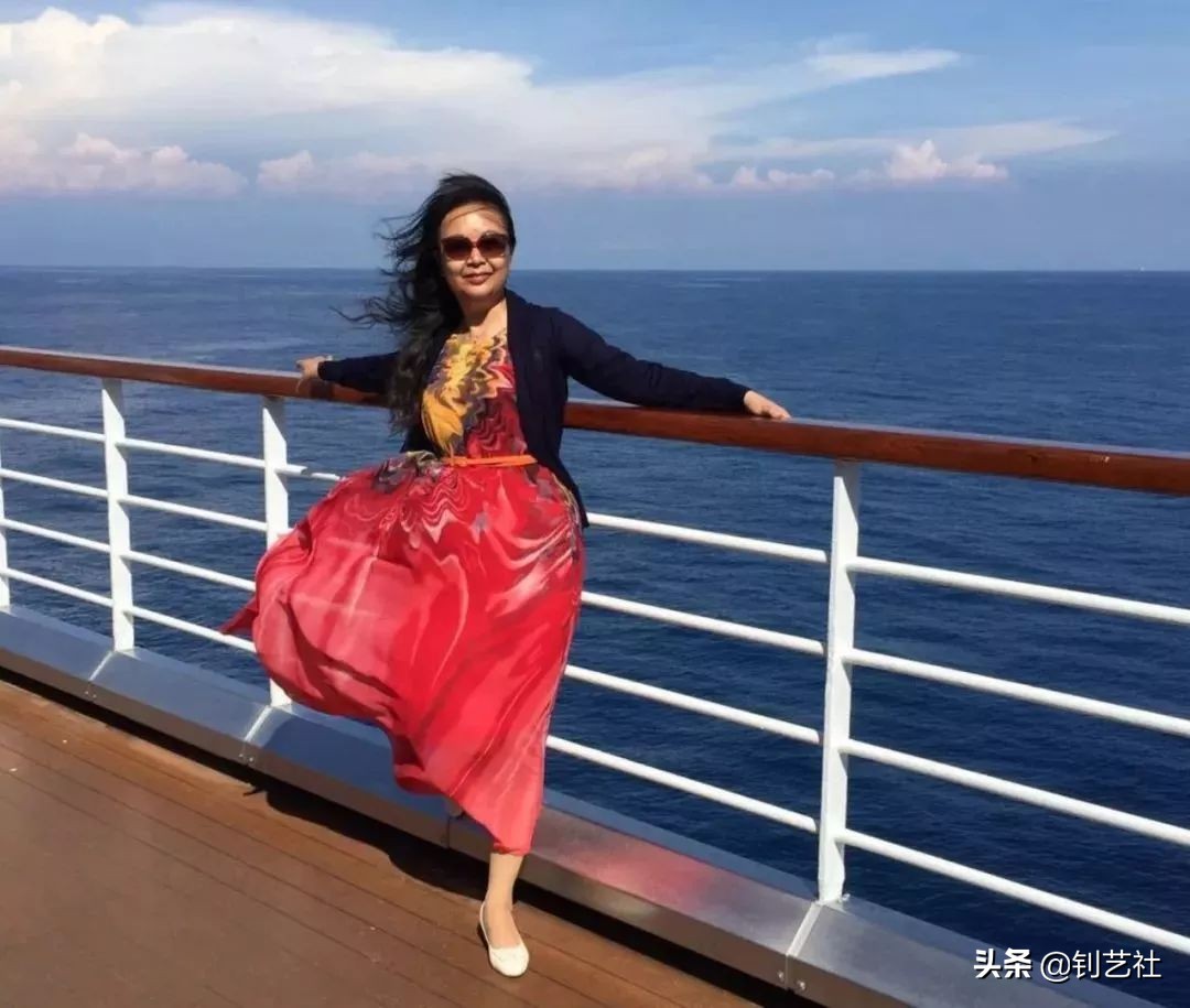 中国大妈式旅游拍照,中国大妈拍照十大姿势