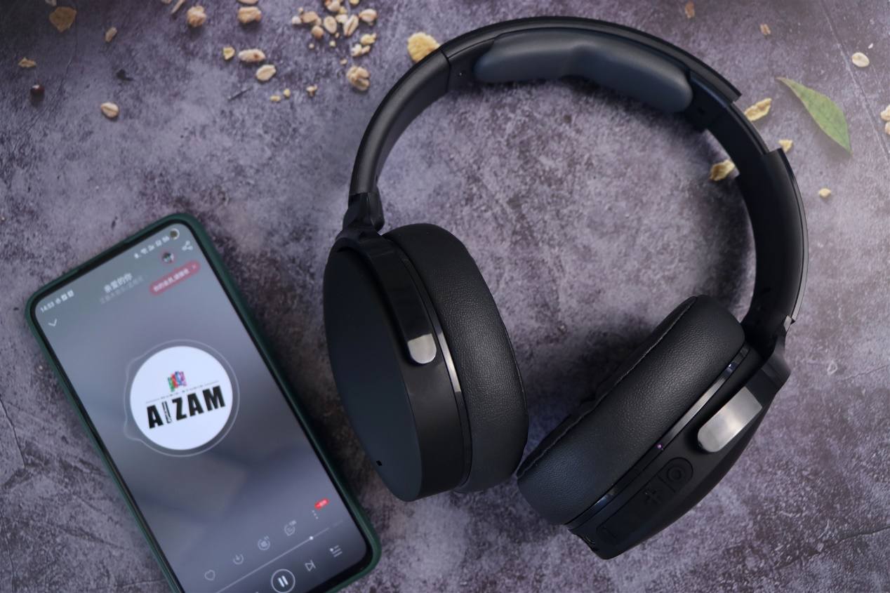 hifi头戴式无线蓝牙耳机推荐,同价位是选耳麦还是入耳式耳机