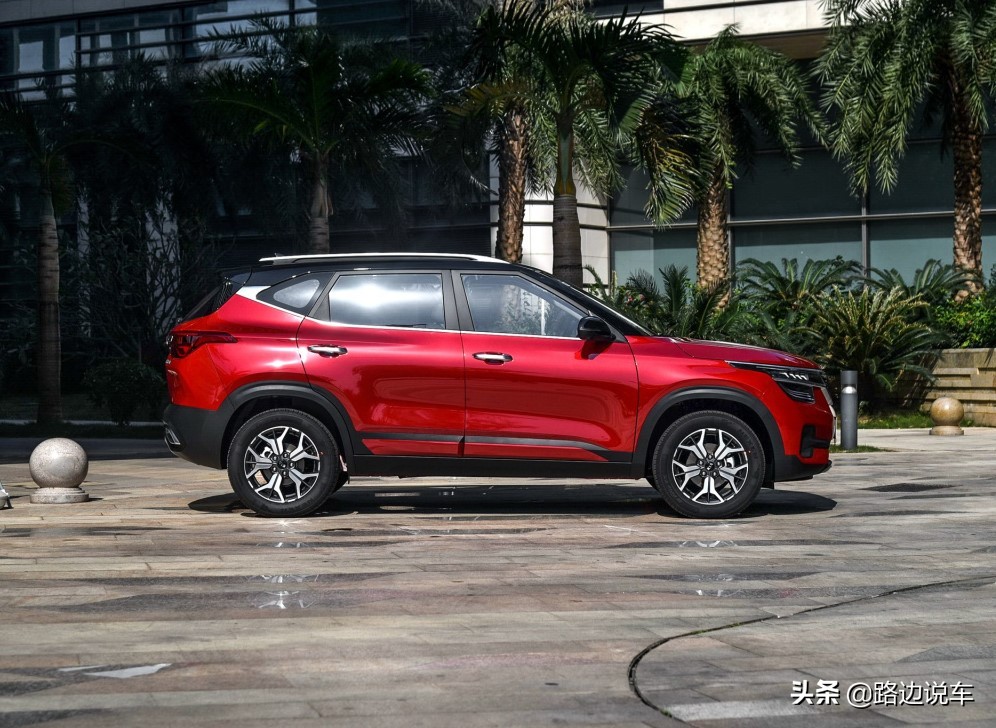 最新款起亚kx3傲跑,外观时尚稳重灵活好开