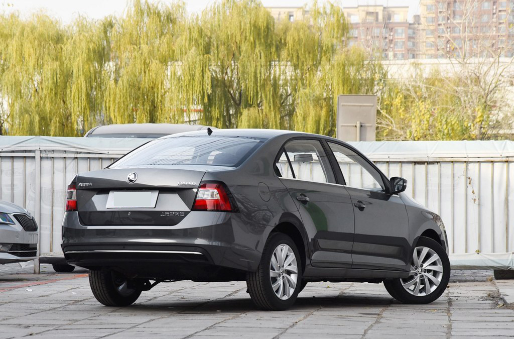 桑塔纳这款车值得买吗,比桑塔纳更值得买的车