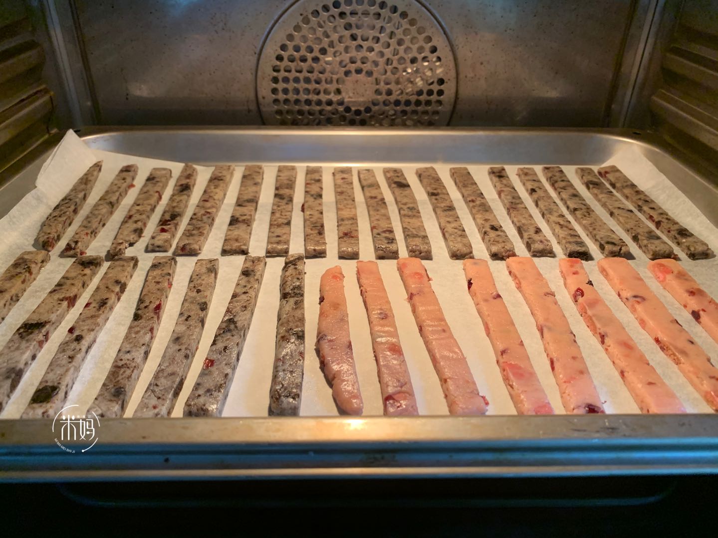 牛奶自制奶棒,用面粉和牛奶制作简单的食物