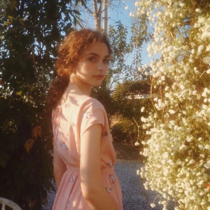 唯美头像欧美女生意境时尚,意境欧美唯美女生头像