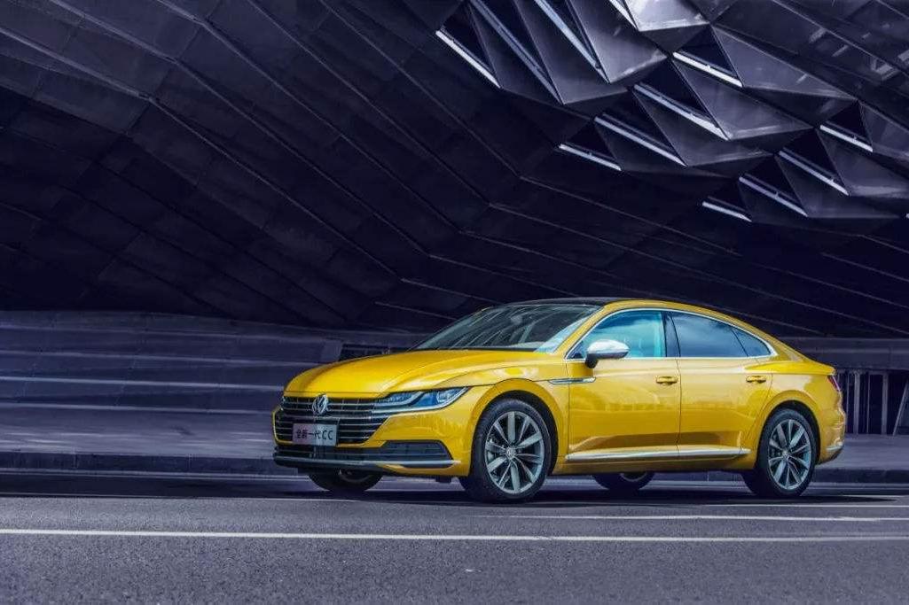 高尔夫·嘉旅，一台被严重低估了的“奶爸高级小厢货”