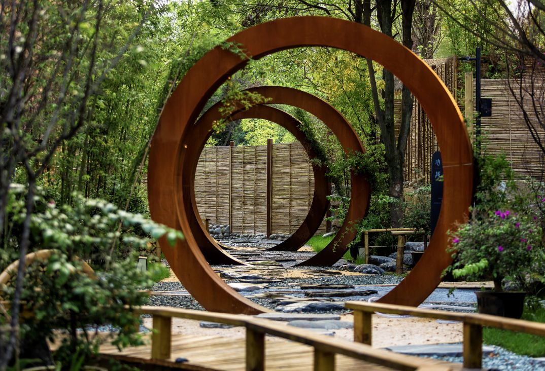 成都市内泡汤温泉第一名,成都周边温泉谷