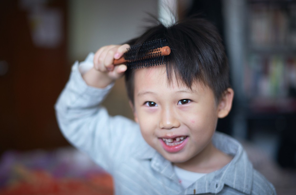 喜欢穿衣服的孩子怎么教育,儿子喜欢穿女装怎么办