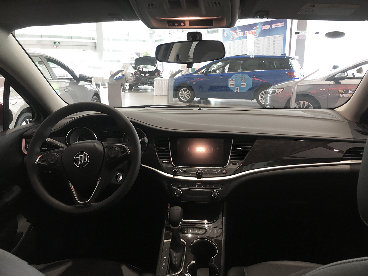 别克威朗10万左右哪个好看,威朗十万左右轿车最佳选择