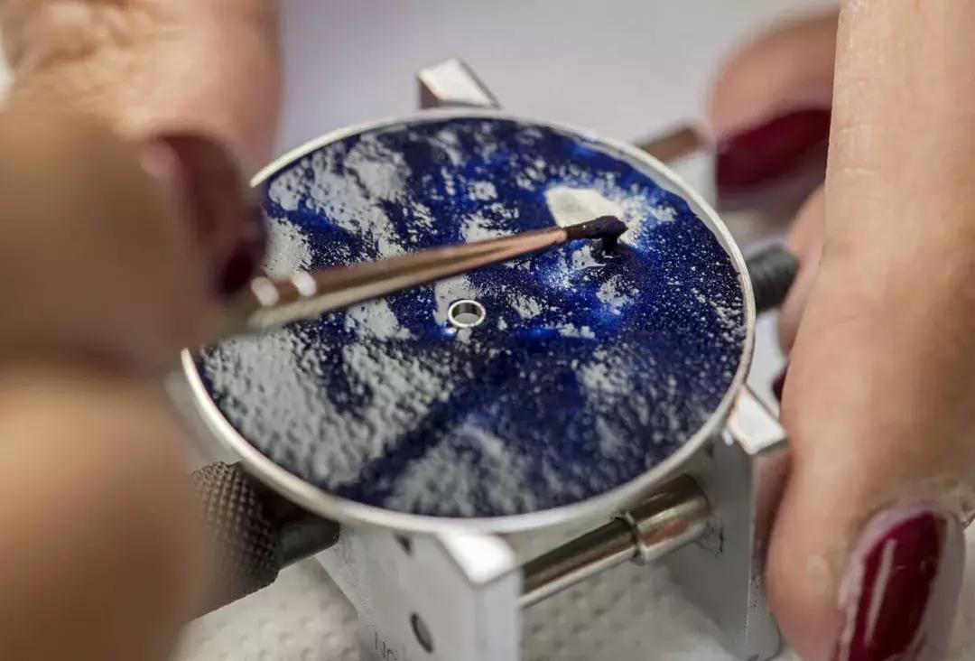 腕表盘点六款烂大街的手表,稀奇古怪的十款手表品牌