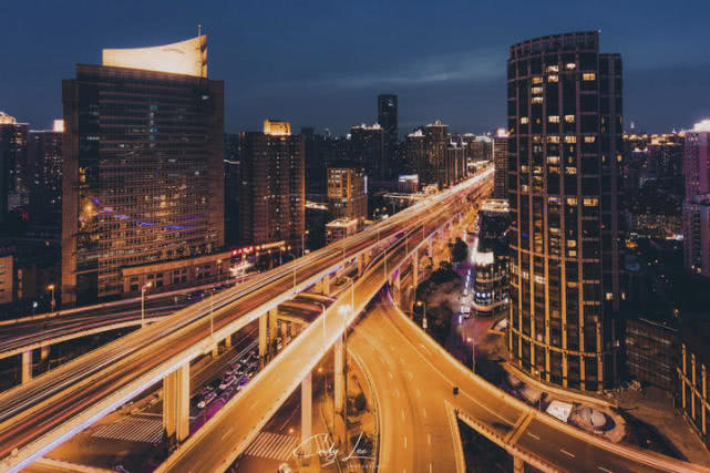 一位摄影师在上海拍下的老照片,摄影师上海女孩