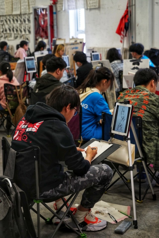 西安丹青易考美术学校是初中吗,西安丹青易考美术学校暑假集训