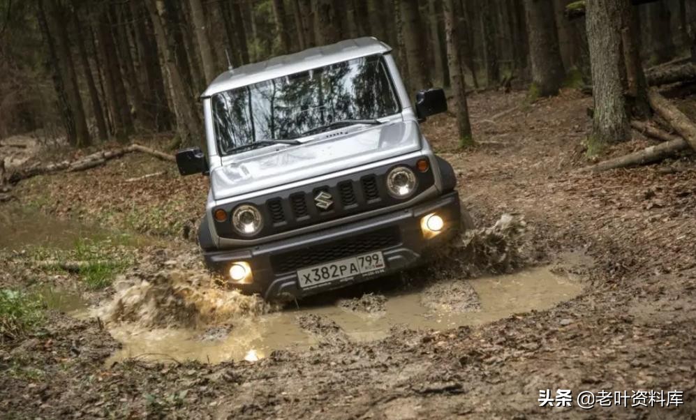 俄罗斯车评价拉达尼瓦,铃木吉姆尼和拉达尼瓦