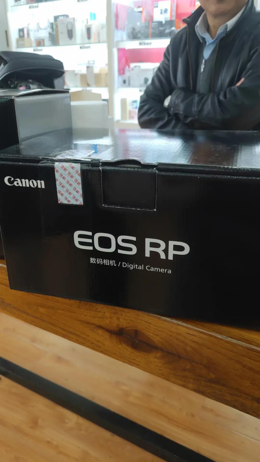 佳能rp真不值得买吗,佳能rp真的不值得买吗