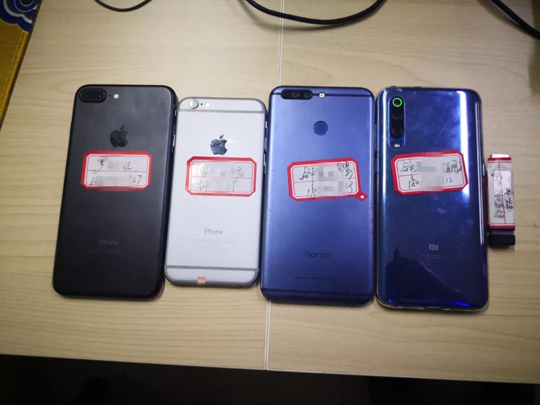 微信上卖的IQOS烟弹能戒烟?假的!南浔公安破获湖州史上最大新型*草烟**产品非法跨省案