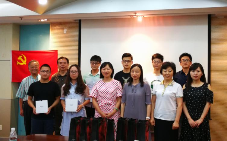 大学没入党工作了要重新入吗,大学期间没有当上党员会怎样