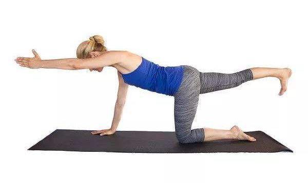 久坐腰背不舒服瑜伽缓解姿势教程,久坐腰肌劳损食疗