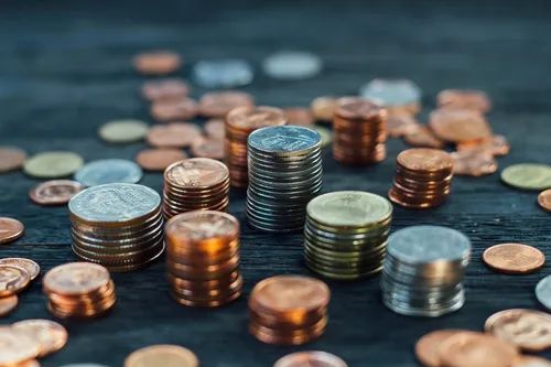 经济下行贷款还好做吗,经济下行还能买理财吗