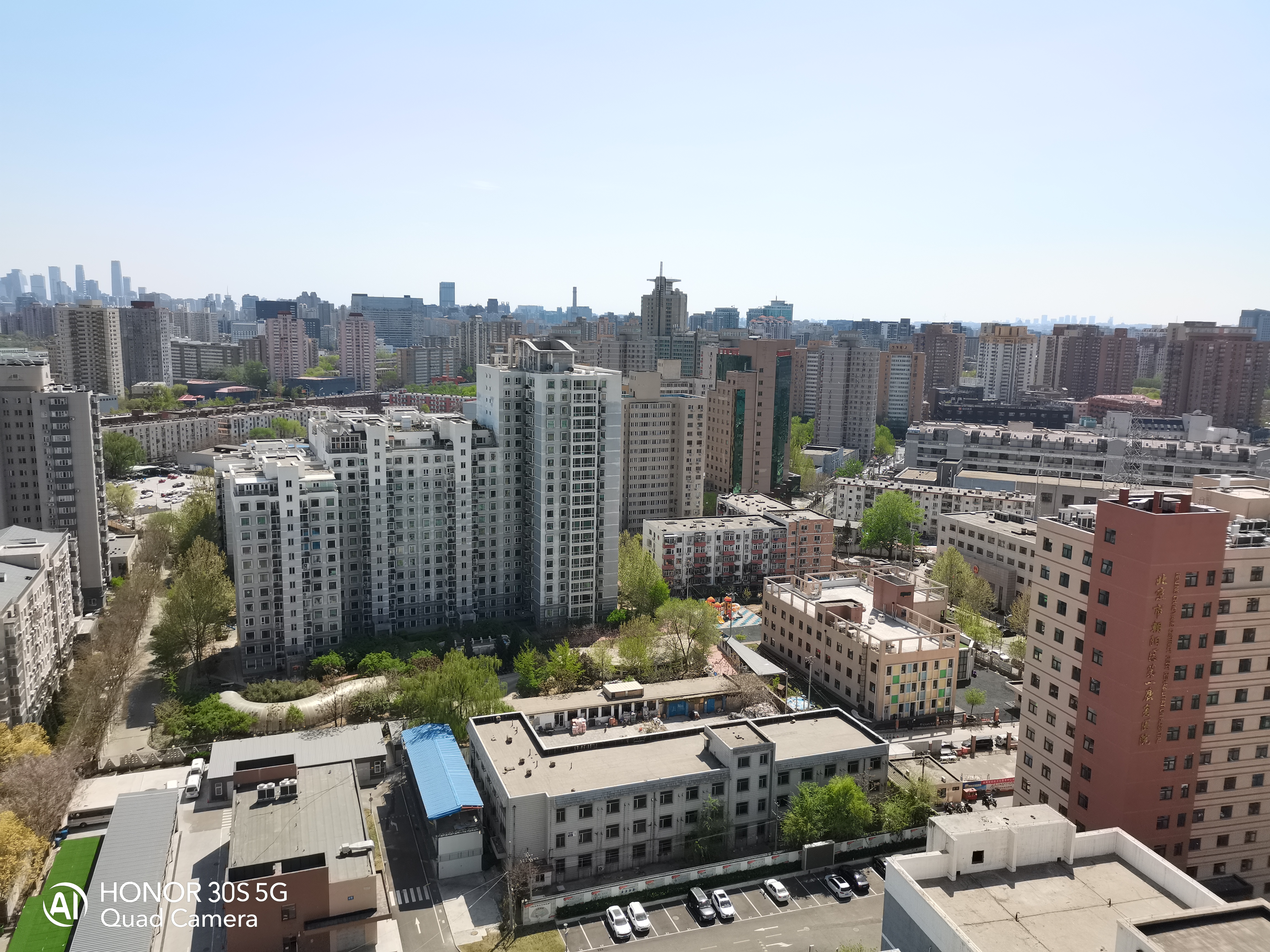 荣耀热门五款机型拍照对比：分别是Play4T/X10/30S/30/30Pro