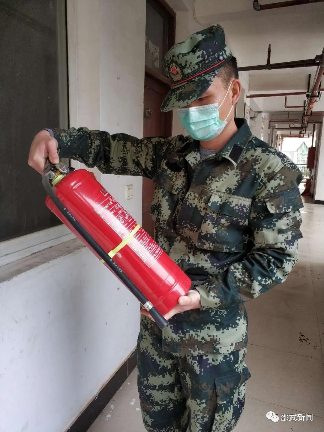 不忘初心学雷锋奋勇前进庆百年,学雷锋活动应急方案