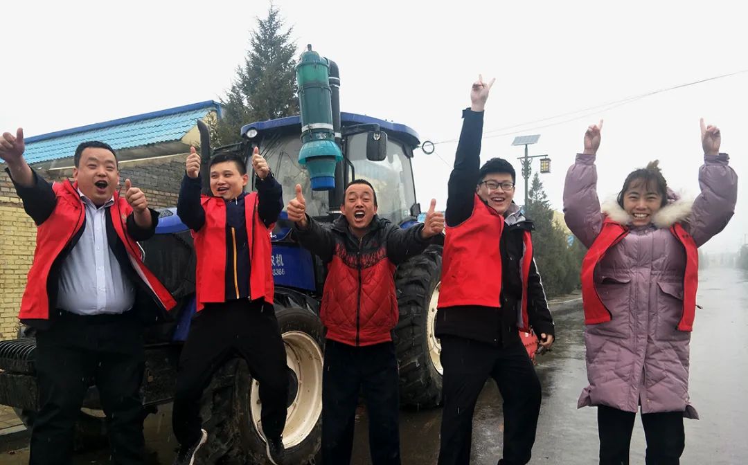 存款突破10000亿元！表情包带你分享山西农信人的激情和喜悦