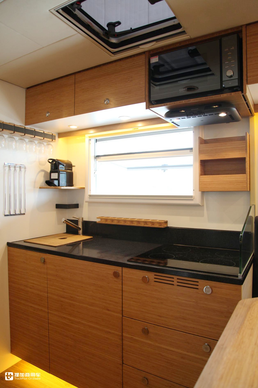 2018款奔驰大型顶级豪华房车,奔驰赛托斯6*6房车