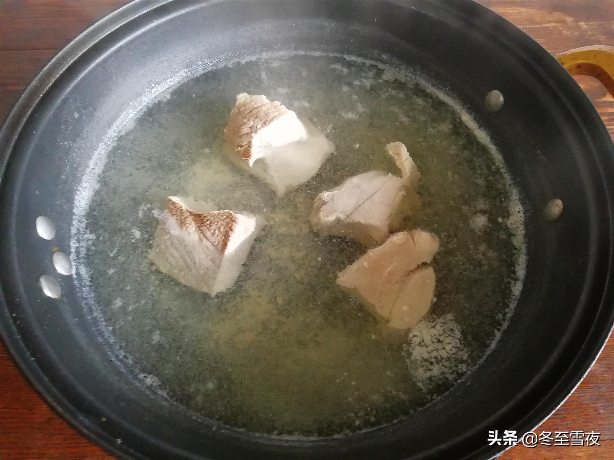 怎么把皮冻熬成透明的,如何做皮冻好吃又简单窍门