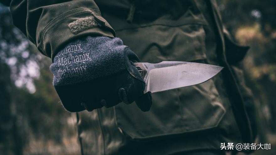 国产十款最值得购买的户外刀,在户外露营斧子好用还是刀好用
