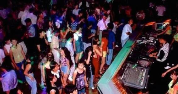 *门惨灭**案制造者，18年后摇身一变成正科级干部，法律终将其严惩