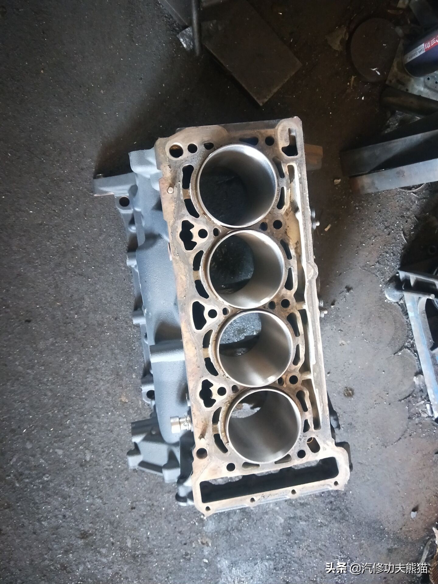 10年斯柯达明锐2.0的烧机油不,12年斯柯达明锐rs烧机油严重吗