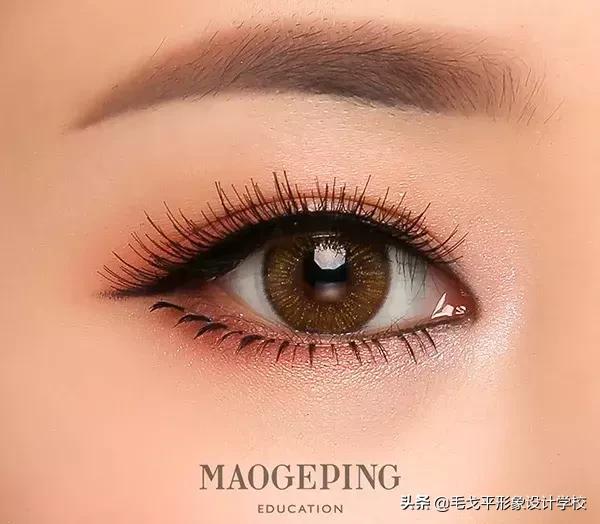 怎样画出大眼妆,如何画出精致眼妆