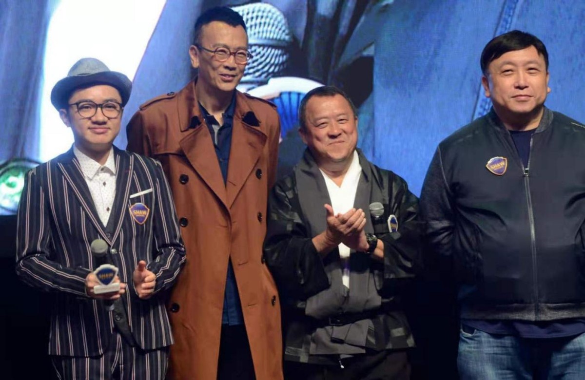 费尽心思追到的高颜值女友,王祖蓝是怎么出名的