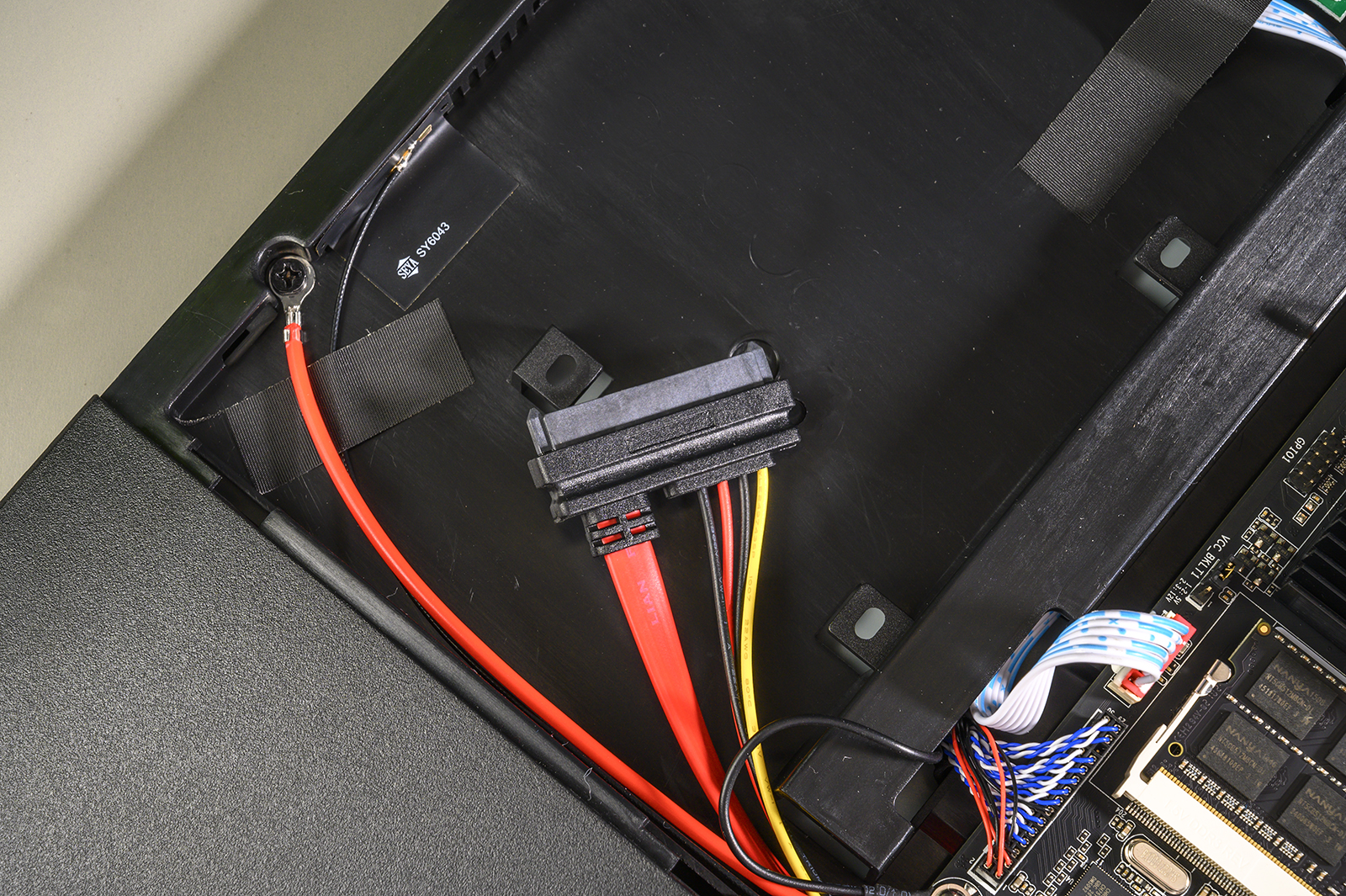 网课娱乐办公一站解决，台电一体机电脑C24AirA8C