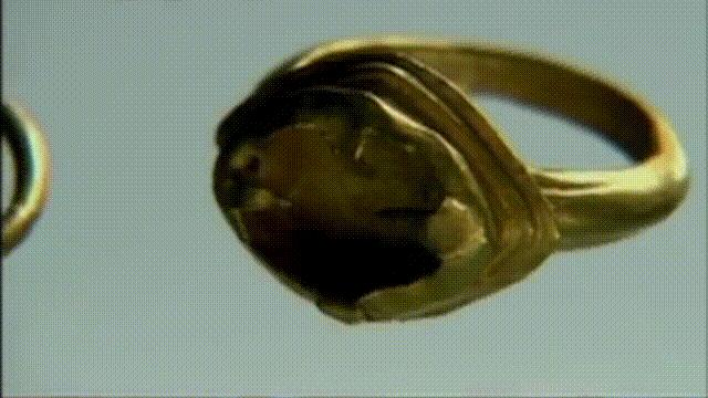 南海惊现神秘古沉船 (中国在南海发现的沉船)