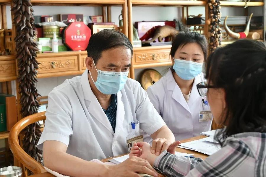 国务院特贴专家董瑞中医主任医师发布新型冠状病毒肺炎预防处方