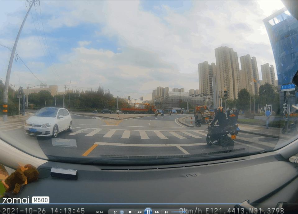 行车记录仪哪一款比较好又实用,比较实用行车记录仪推荐