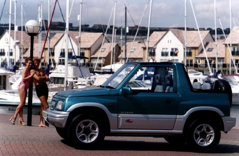 英超第1后腰年薪1.3亿却开二手宝马！穆帅曾收法拉利快递