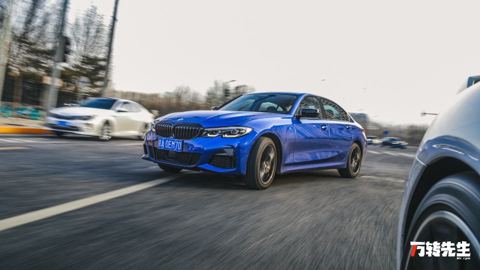 宝马330li试驾2021白色,新款宝马330li试驾