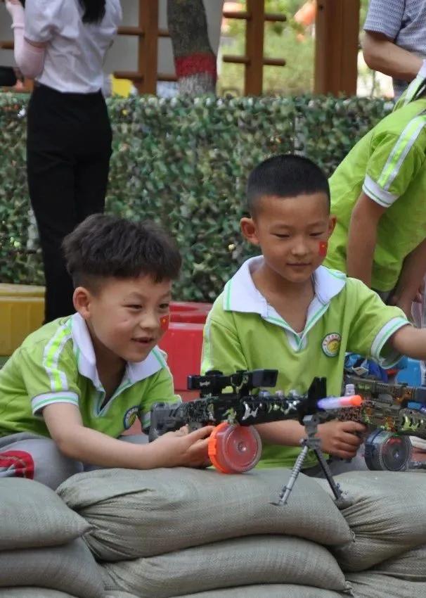 幼儿园我是小红军重走长征路游戏,小班重走长征路闯关游戏