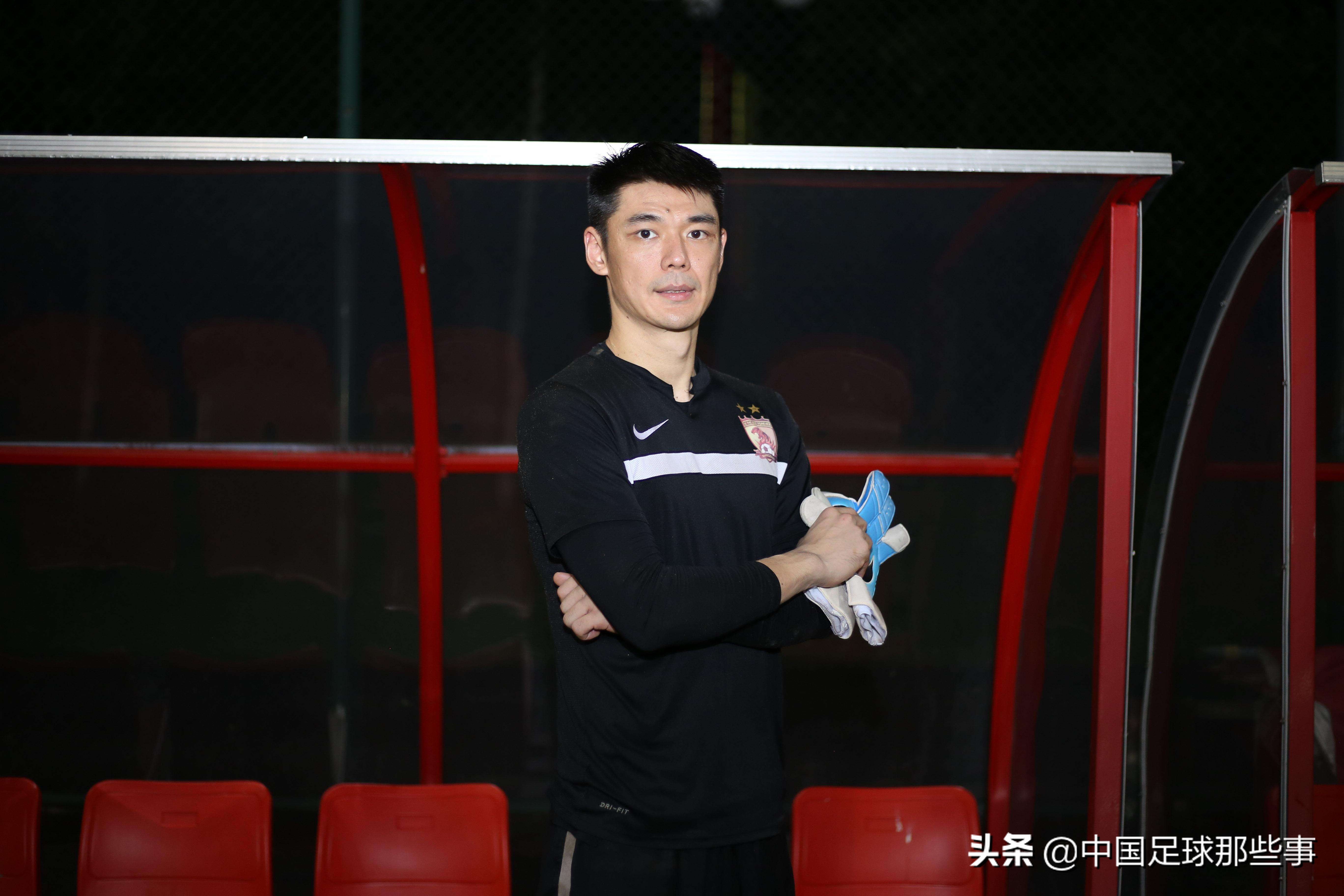 中国足坛第一帅哥,足球史上最帅的球员排名