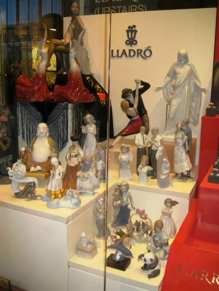 西班牙雅致瓷器：玩票玩出的欧洲著名瓷器厂