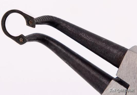 轴上零件的轴向固定方式有哪些,轴的结构和定位