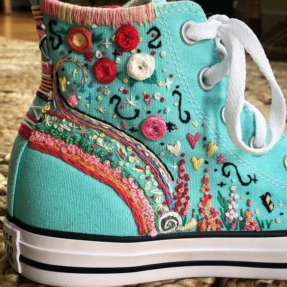 小白鞋怎么改好看,小白鞋变颜色教程