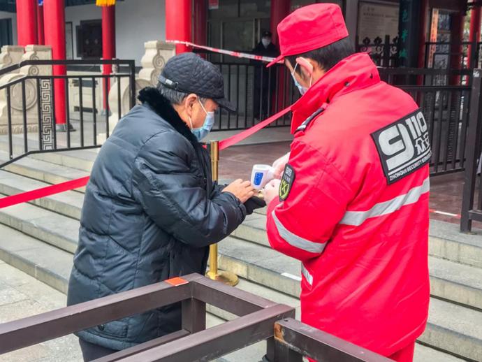 济南天下第一泉风景区开放首日，带你们“云逛”趵突泉、五龙潭……
