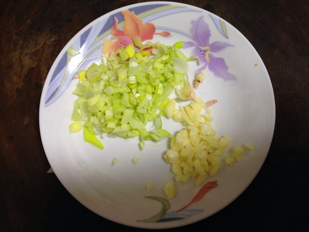 鸡蛋酱怎么炒好吃还不糊锅,夏天食欲不好菜谱