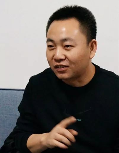 王加林:每次去师爷家都吃不饱,怹光聊相声,不让我们夹菜