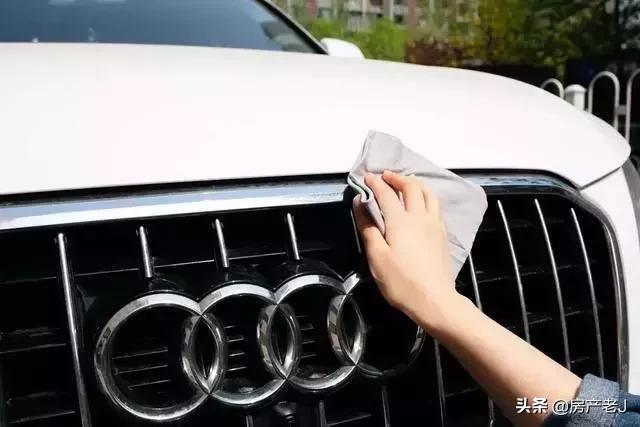 车子被刮了痕迹轻度如何处理,车子被划了怎么清洗掉