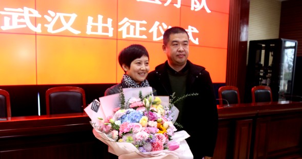 公安疫情防控一线最美夫妻,医警夫妻档坚守疫情防控一线