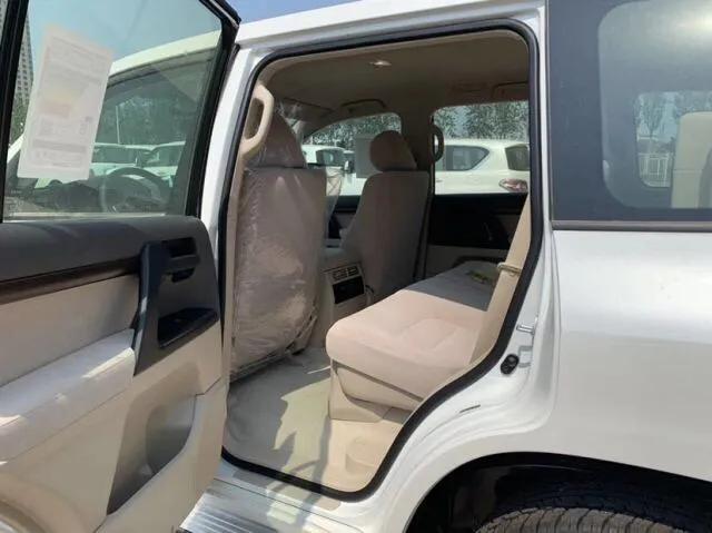 陆巡4600和5700有哪些优缺点,2019款陆巡中东版4600价格表