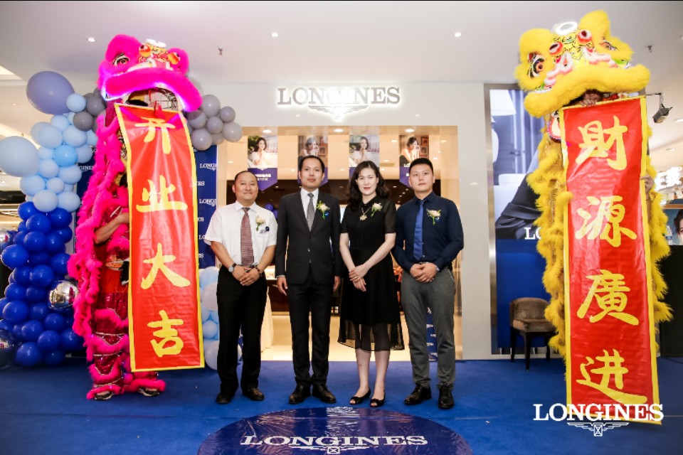 洛阳浪琴专柜在王府井哪里,亨吉利洛阳王府井店